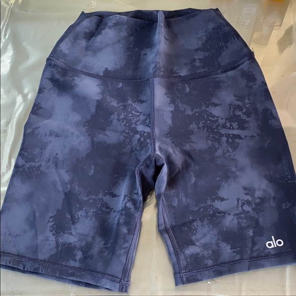 High-Waist Solarized Tie-Dye Set - Picture 5 of 7